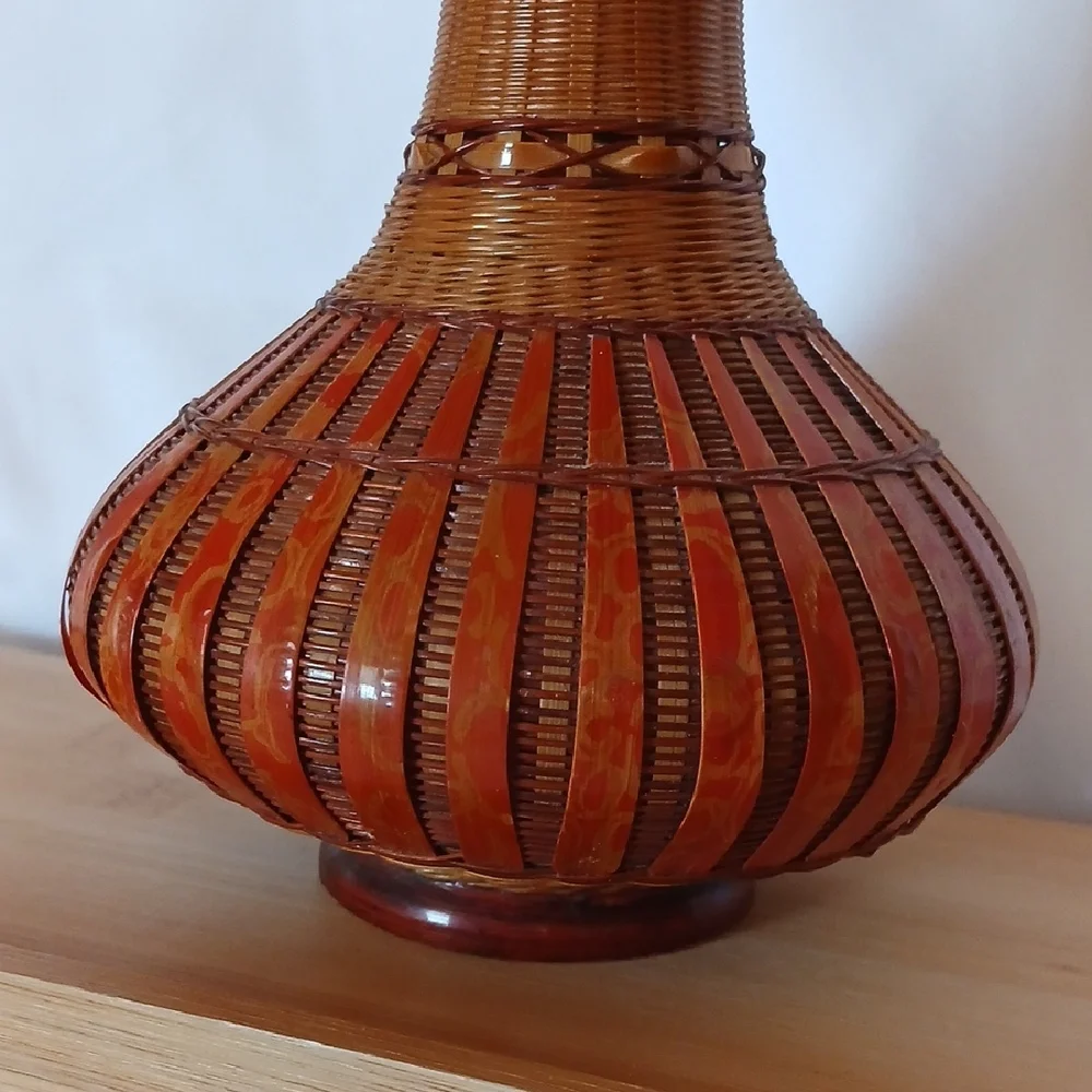 VTG Peoples Rep of China Woven AsianZhejiang Handicrafts Vase